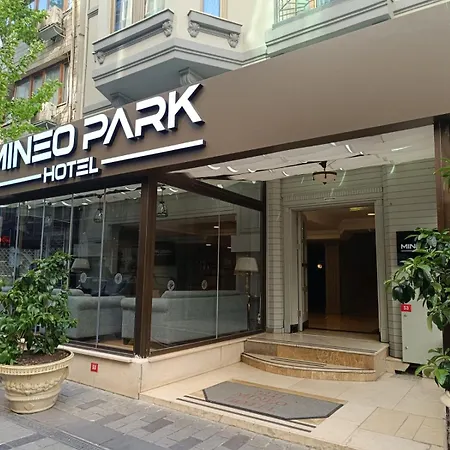 Mineo Park Hotel