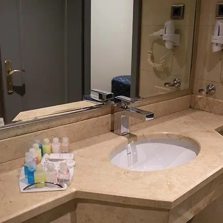 Taksim Stera Hotel 4*