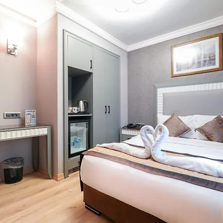 Taksim Stare 4*
